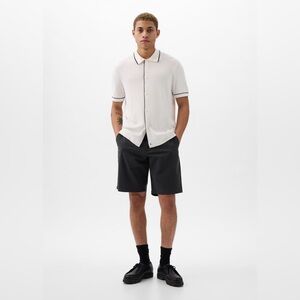 Gap 10” black shorts